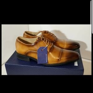 Gino Vitale Men's Wing Tip Dress Shoes 
Size 9.5